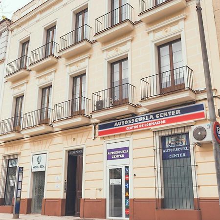 Apartamentos Puerta Sevilla Jerez de la Frontera Exterior photo